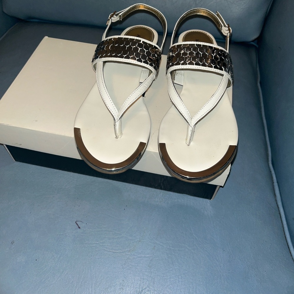 Worn Once Stylish “ALFANI” Sunrise White and Black Sandals…Chrome Toes…So Dope 🤩
